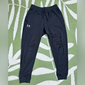 Medium Under Armour Athletic pants
